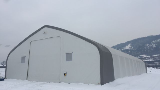 TENDOSTRUTTURE RESISTENTI CON CARICO NEVE